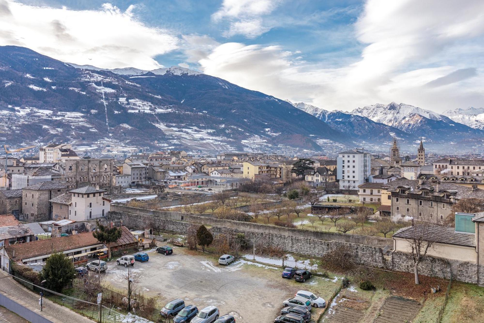 Attico Esclusivo Teatro Romano Aosta Eksteriør bilde